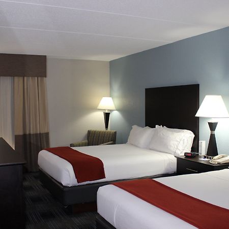 Holiday Inn Express Forsyth By Ihg Exterior foto
