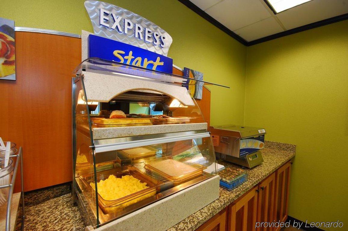 Holiday Inn Express Forsyth By Ihg Restaurant foto